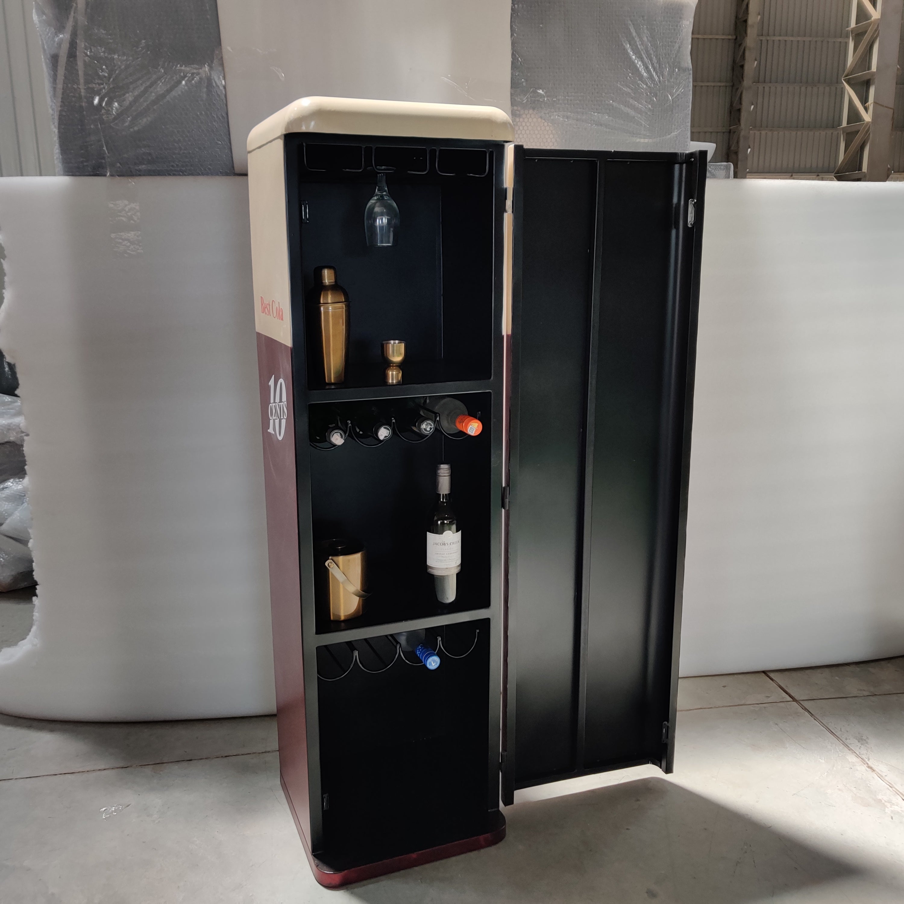 Small Vending Machine Cabinet
