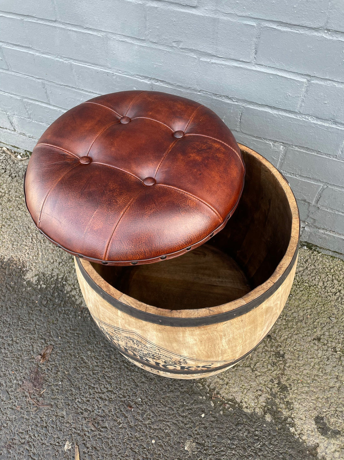 Barrel Stool – LTT-23